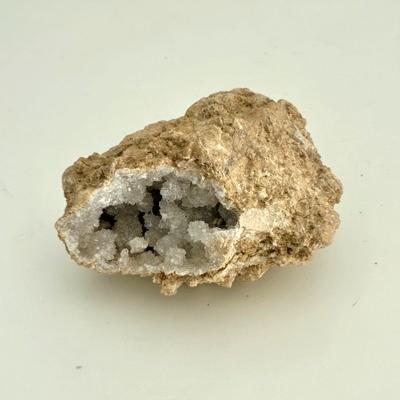 QUARTZ GEODE NUMERO 3