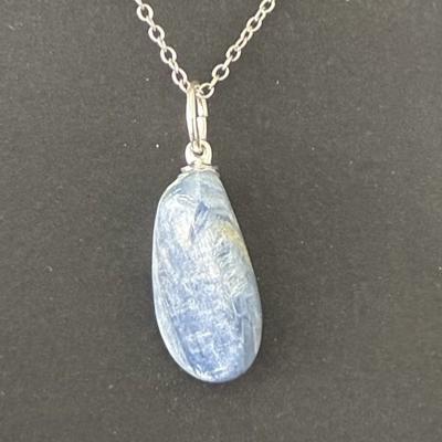 CYANITE KYANITE PENDENTIF 8