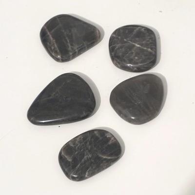 PIERRE DE LUNE NOIRE LOT 5 PIERRES PLATES