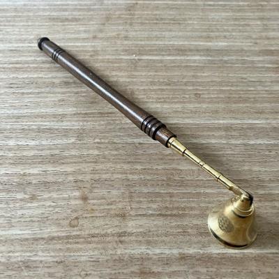 Magie et Rituels : On ne souffle jamais sur une Bougie ! Eteignoir indispensable