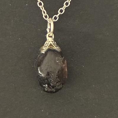 LARME D APACHE PENDENTIF 1