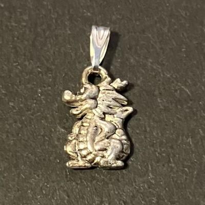 ANIMAL TOTEM DRAGON PENDENTIF