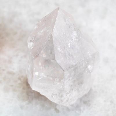 Cristal de Roche / Quartz n est pas transparent limpide comme du verre : Pourquoi en Lithothrapie