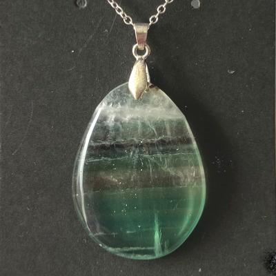 FLUORINE FLUORITE PENDENTIF