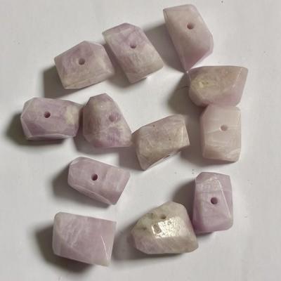 KUNZITE PIERRE PERCEE PERLE