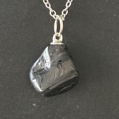 HYPERSTHENE PENDENTIF 1