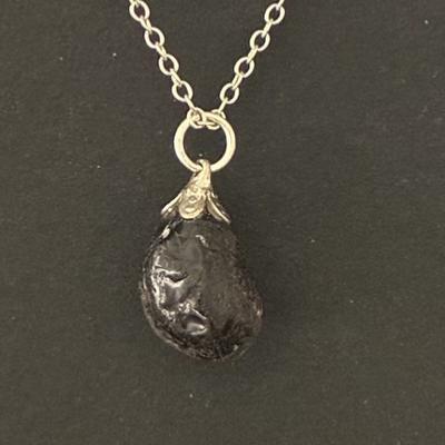 LARME D APACHE PENDENTIF 3