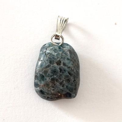 APATITE BLEUE PENDENTIF 5
