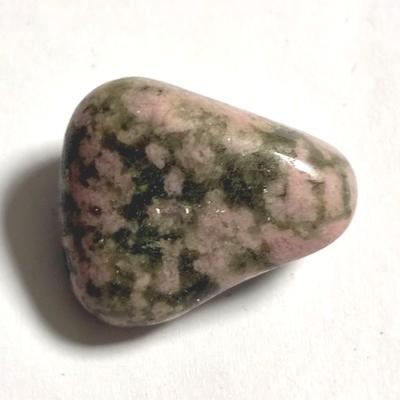 CLINOZOISITE PIERRE 5