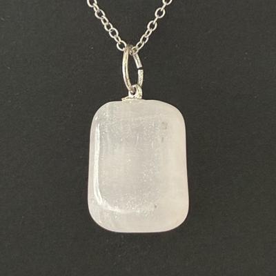 MANGANOCALCITE PENDENTIF 1
