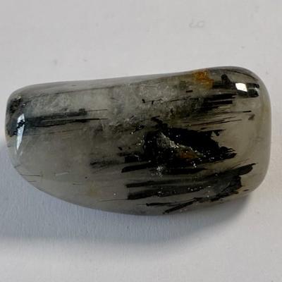 QUARTZ TOURMALINE PIERRE 10
