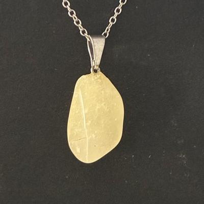 SOUFRE QUARTZ PENDENTIF 3