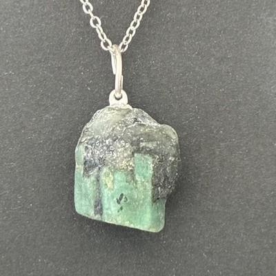 EMERAUDE PENDENTIF BRUT 2