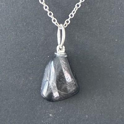 HYPERSTHENE PENDENTIF 3