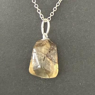 LABRADORITE JAUNE DOREE 5