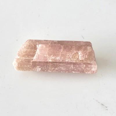 TOURMALINE ROSE PIERRE BRUTE