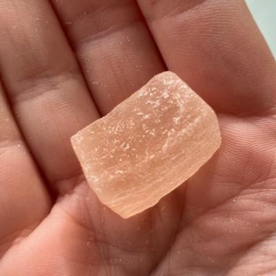 SELENITE ORANGE PIERRE BRUTE