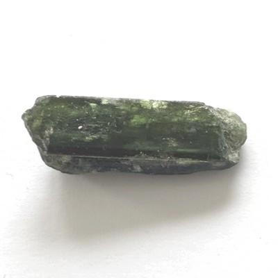 TOURMALINE VERTE BRUTE 2