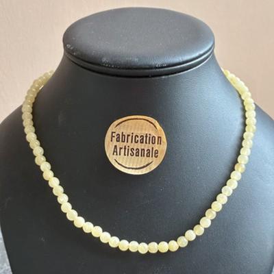 CALCITE ORANGE COLLIER