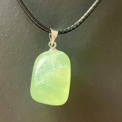 JADE VERTE PENDENTIF