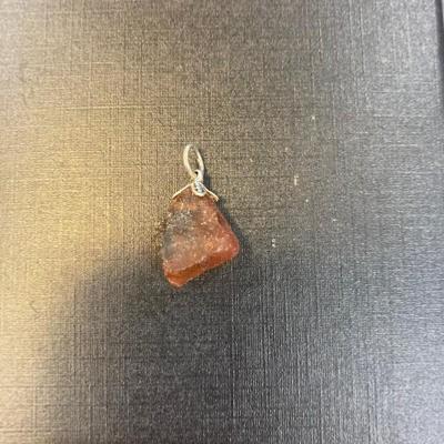 AMBRE PENDENTIF
