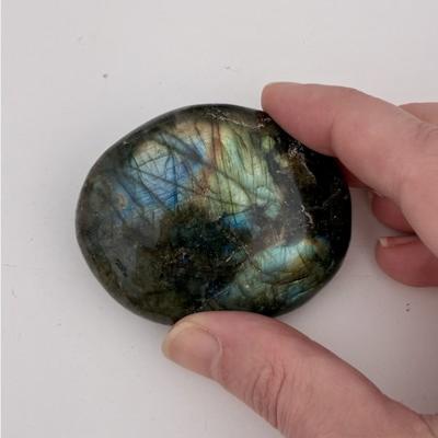 LABRADORITE GALET 3