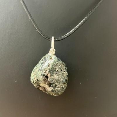 SERAPHINITE PENDENTIF