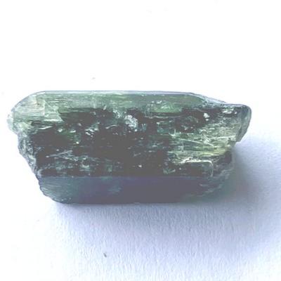TOURMALINE VERTE BRUTE